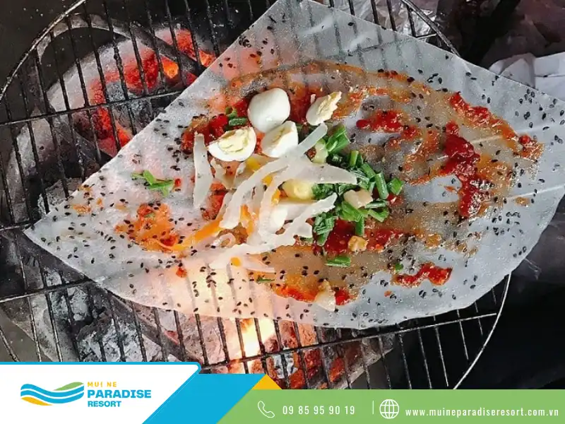 Bánh tráng nướng mắm ruốc