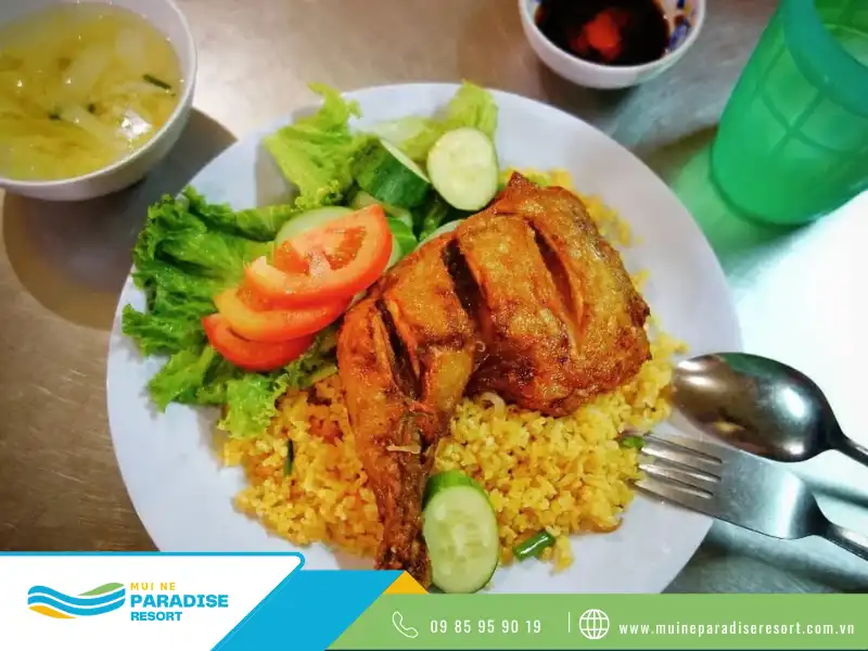 Cơm gà Lafood