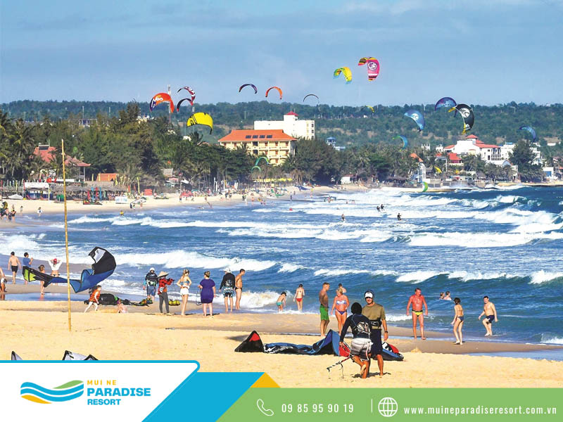 Du lịch Phan Thiết cho gia đình -Mũi Né đáp ứng đầy đủ những yêu cầu đó nhờ cảnh quan thiên nhiên lý tưởng và hệ thống dịch vụ ngày càng hoàn thiện.