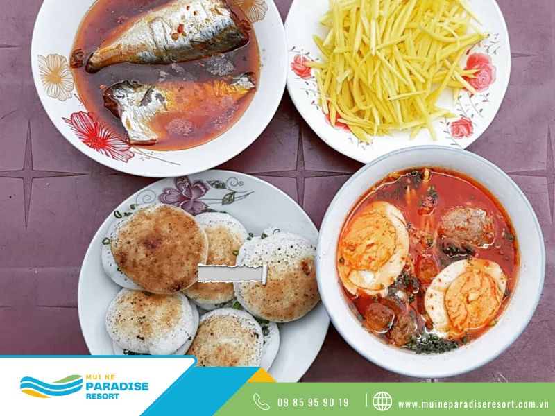 Ăn gì ở Mũi Né - Bánh căn Phan Thiết