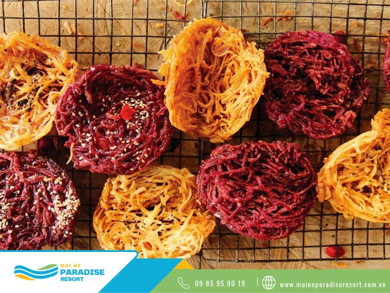 Bánh Rế Phan Thiết - Bánh rế thường có hai loại làm từ khoai lang và khoai mì