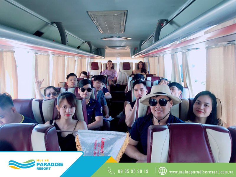 Thuê Xe Sài Gòn Đi Nha Trang - Thuê xe riêng giúp chuyến đi trở nên thoải mái hơn cho mọi người 