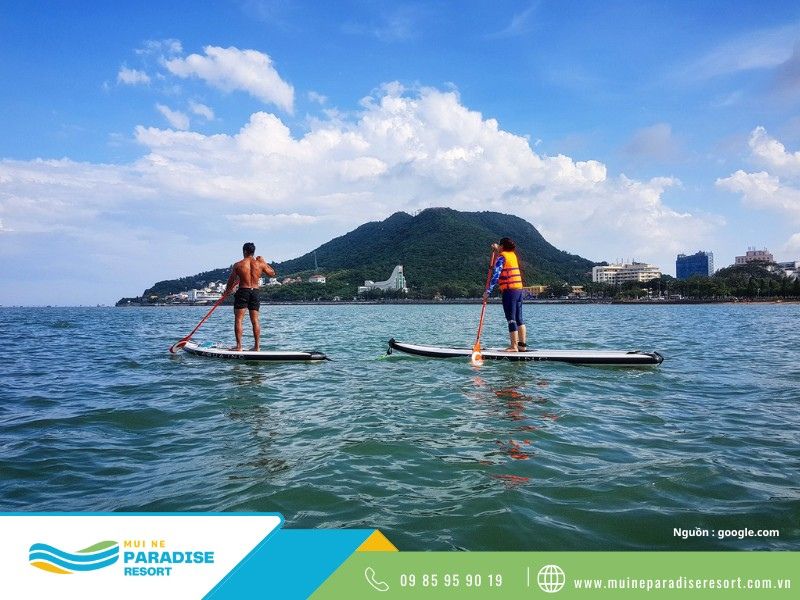 Hoạt Động Trải Nghiệm Ở Mũi Né - Hoạt động chèo SUP