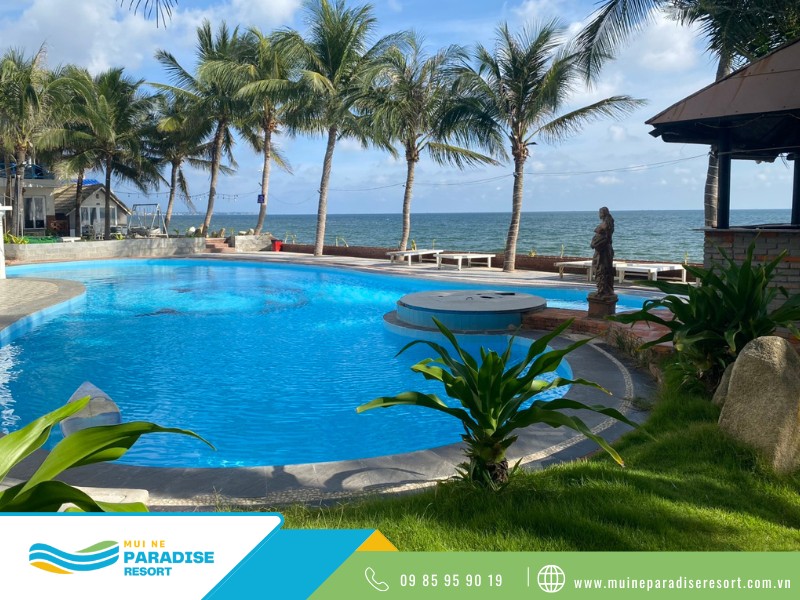 Đi Mũi Né Nên Ở Đâu - Resort có hồ bơi sát biển phù hợp cho du khách nghỉ dưỡng