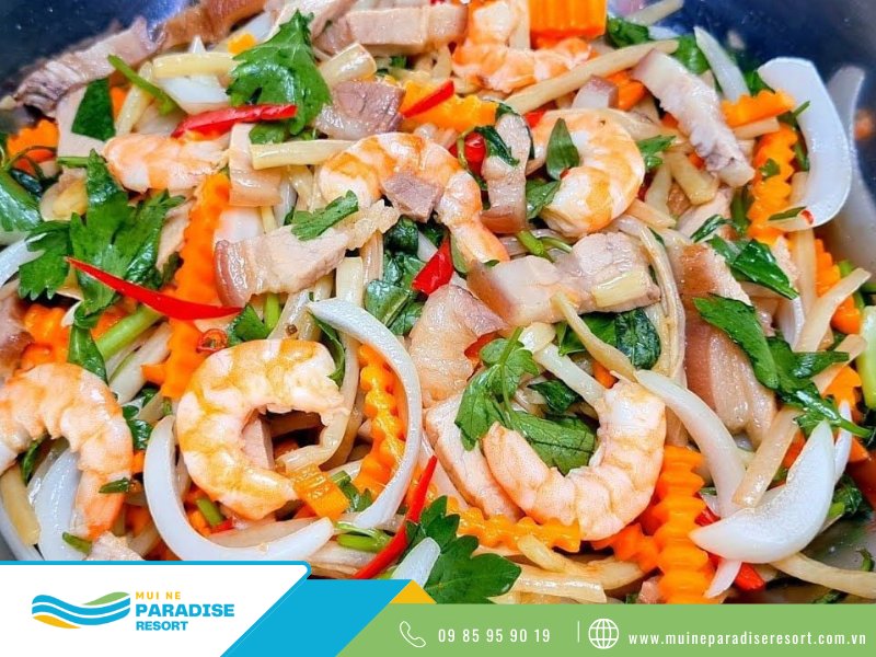 Món gỏi hải sản