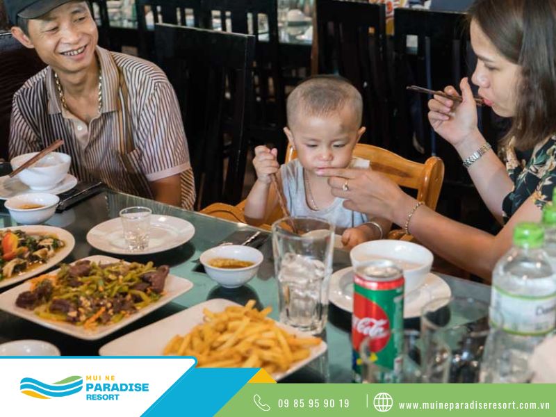 Lựa chọn thực đơn phù hợp cho trẻ nhỏ và cả người lớn
