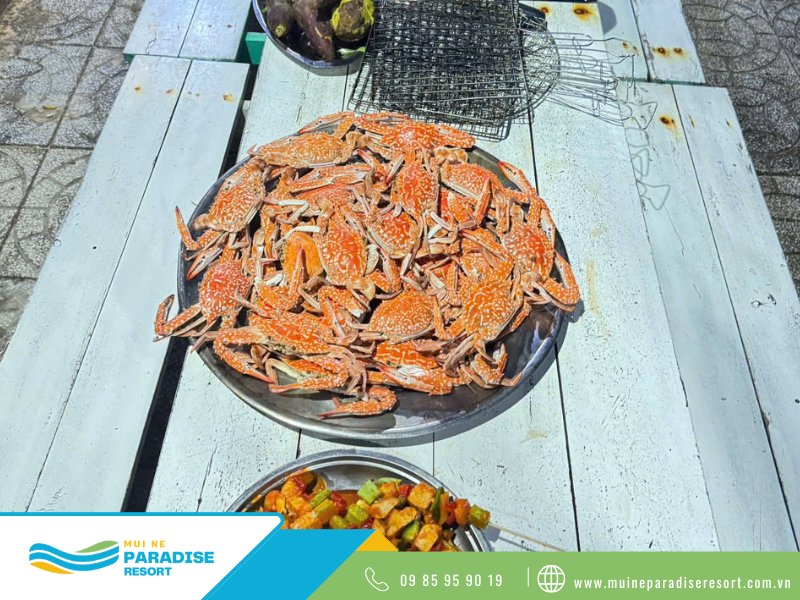 Thực đơn BBQ có món thịt nướng và hải sản nướng
