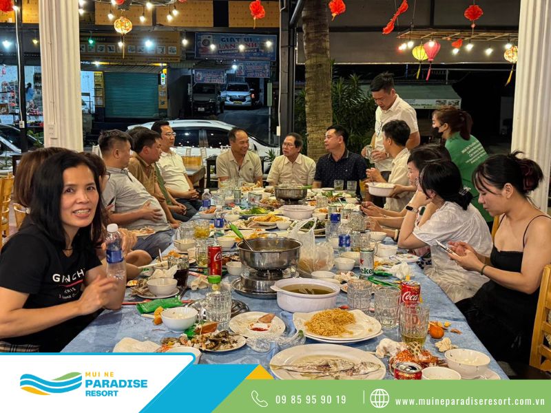Nên báo trước với nhà hàng nếu trong đoàn có người ăn chay