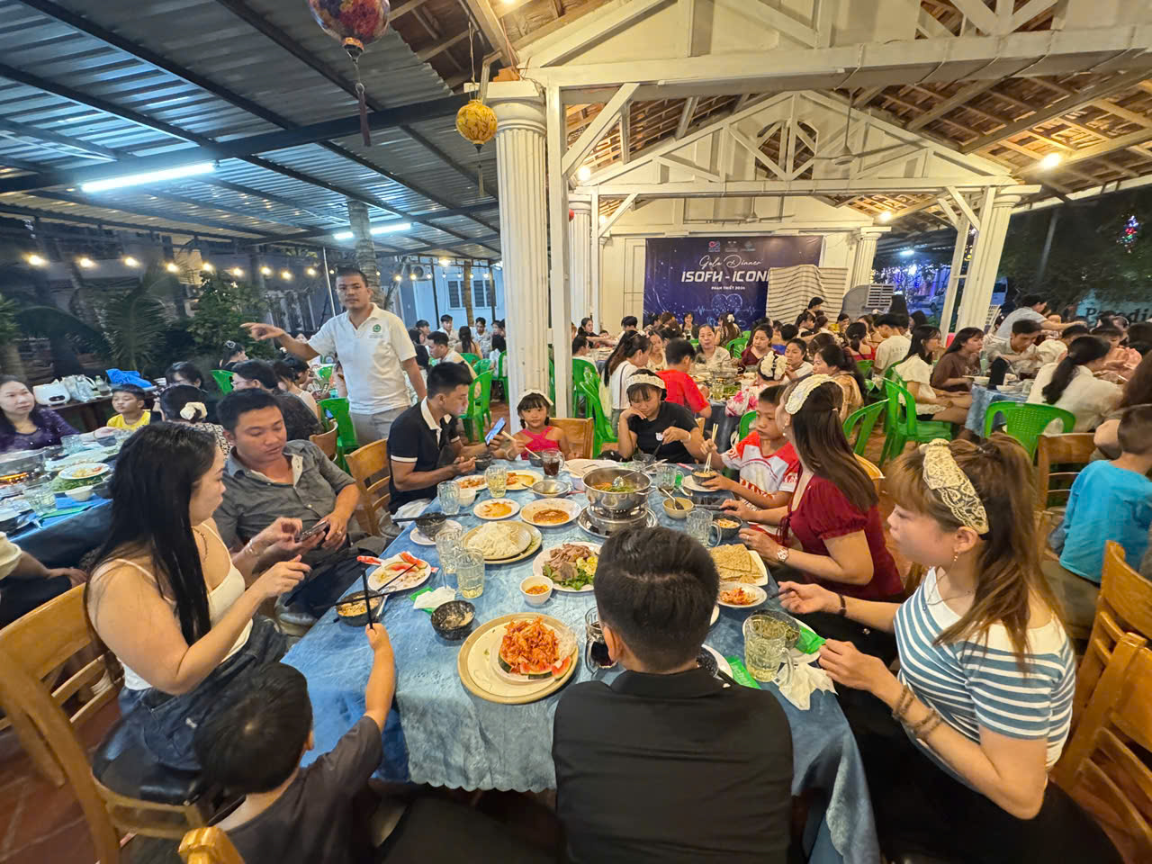 Team Building cho đoàn 100 khách